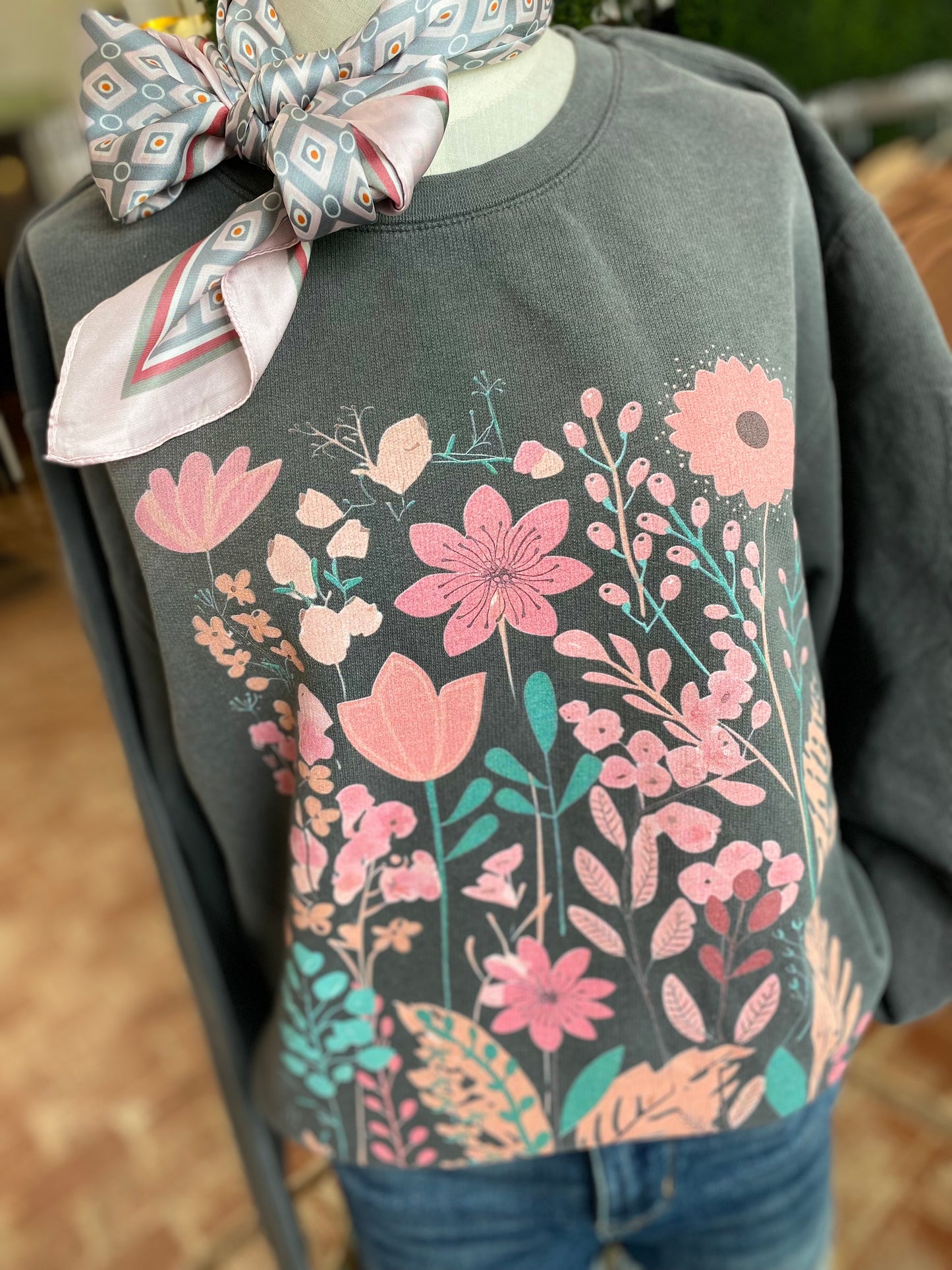 Water Color Flowers Pullover Crew- Pepper