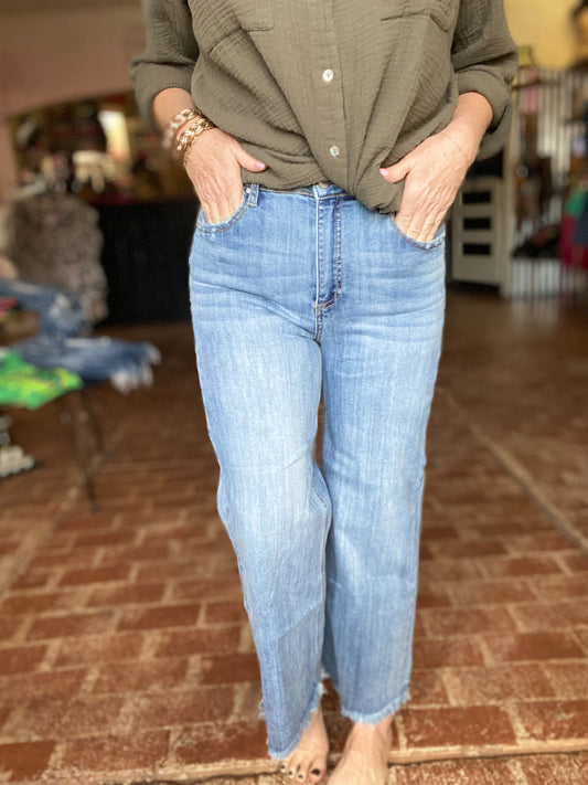 Risen Jeans Cropped Wide Leg Non Distressed