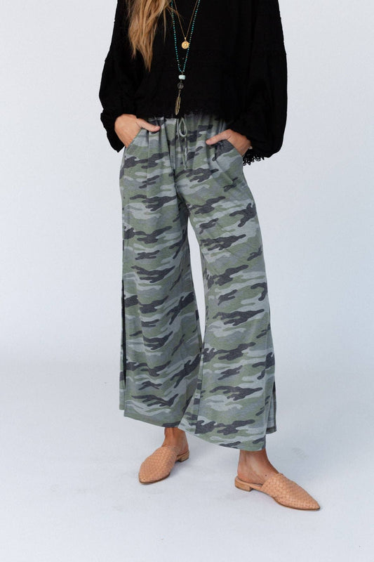 apparel Totally Casual Charcoal Camo Pant S